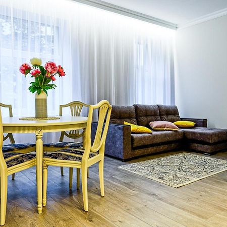 Superb Apartment In City Centre Rīga Exterior foto