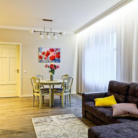 Superb Apartment In City Centre Rīga Exterior foto